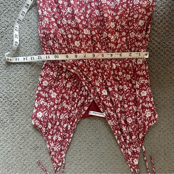 Abercrombie Floral Red White V-Neck Cross Front Floral Pant Jumpsuit - Picture 14 of 15